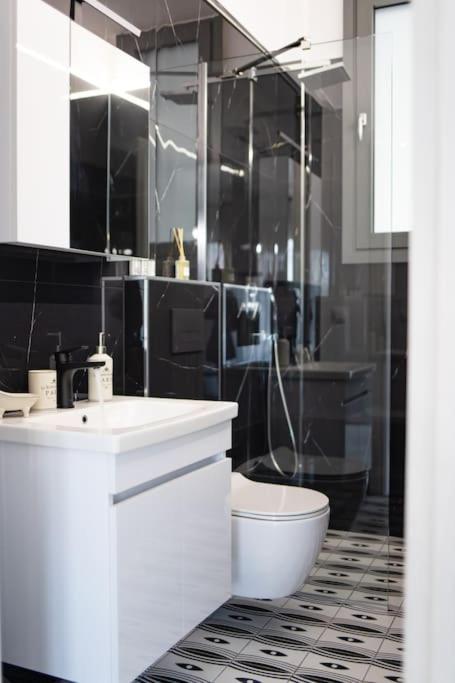 Paris Opulent Lifestyle Apartment